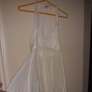 Woman's White GUESS Dress Pre-owned Size 8